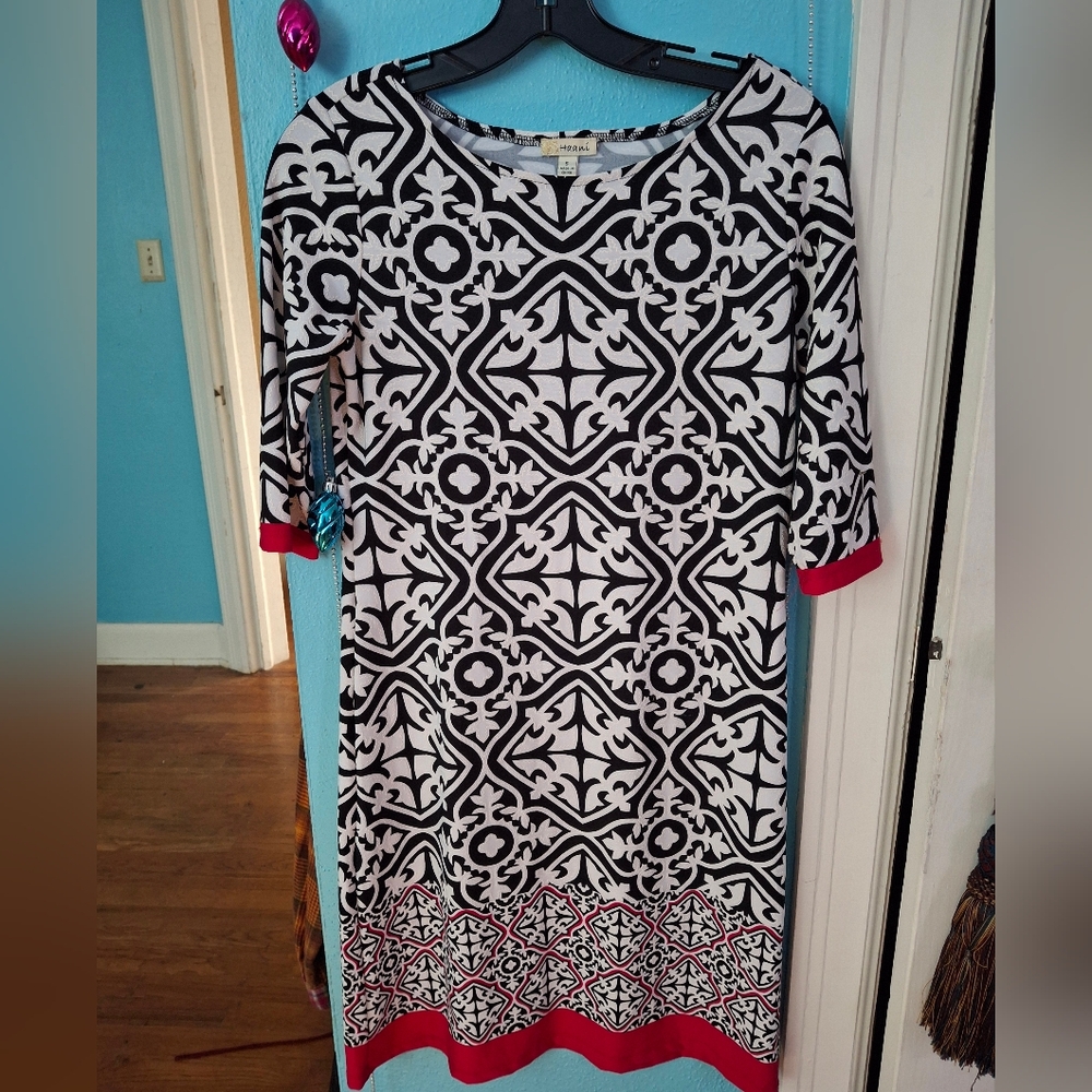 Baani Geometric Print Lady's Sz Small Dress Black, White & Red Excellent Pre-own